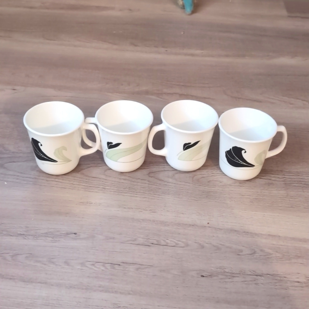 Vintage 1990's Corelle Corning Black Orchid Coffee Mug 4 Piece Set | Retro Coffe
